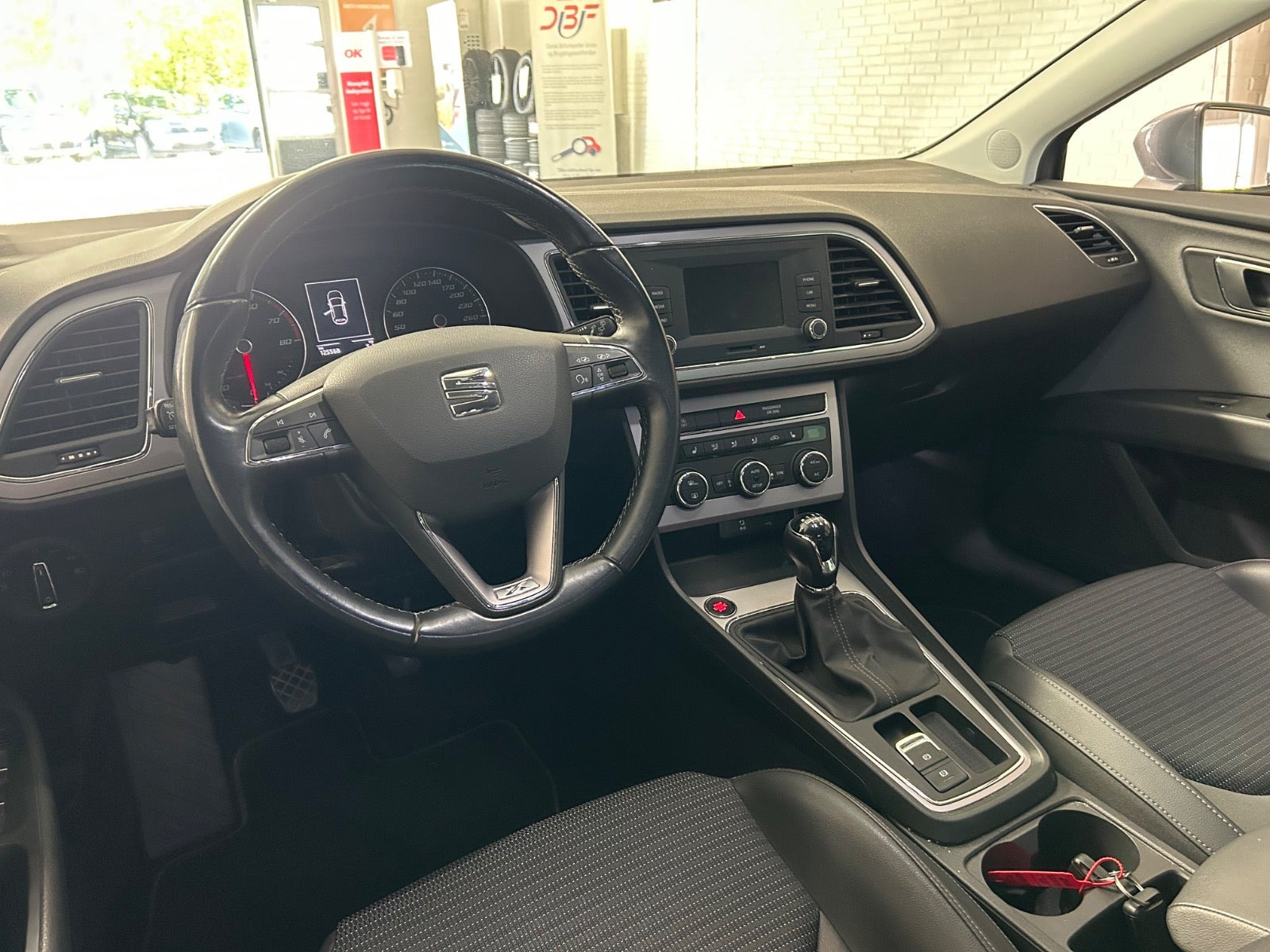 Grå Seat Leon fra 2017