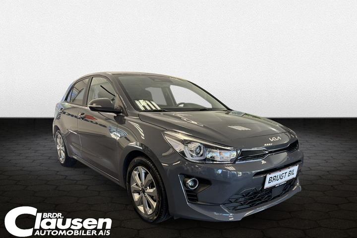 Grå Kia Rio fra 2023