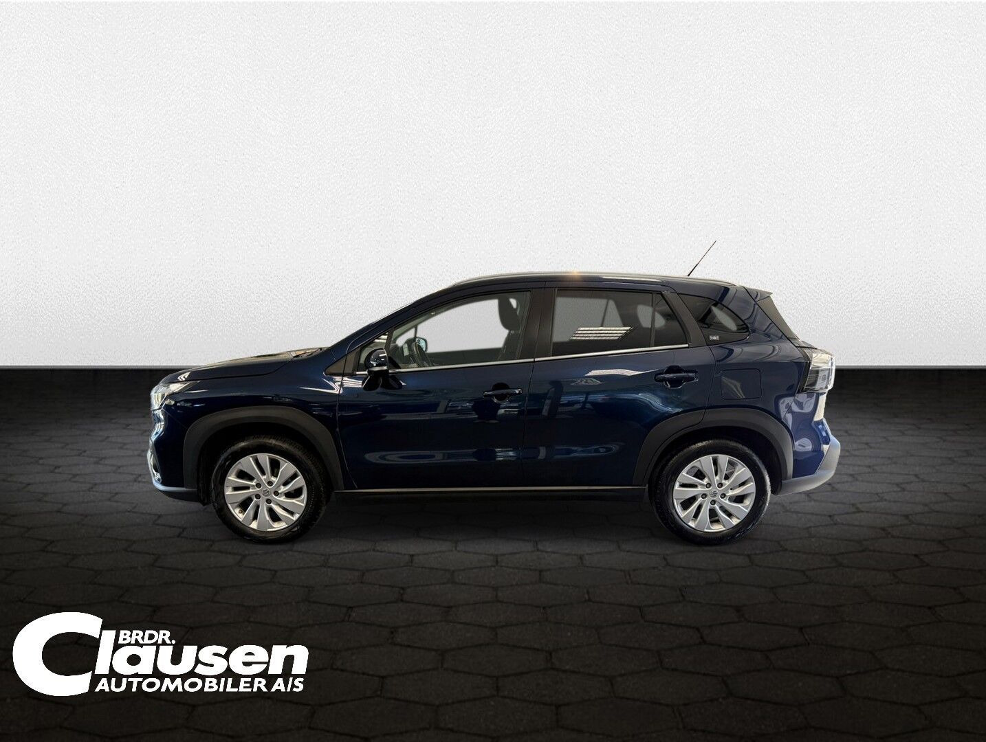 Blå Suzuki S-Cross fra 2022