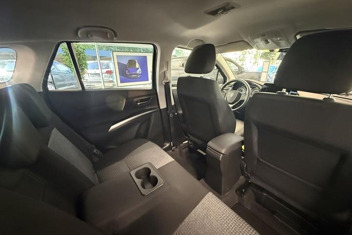 Blå Suzuki S-Cross fra 2022