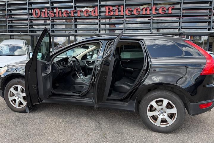 Sort Volvo XC60 fra 2012