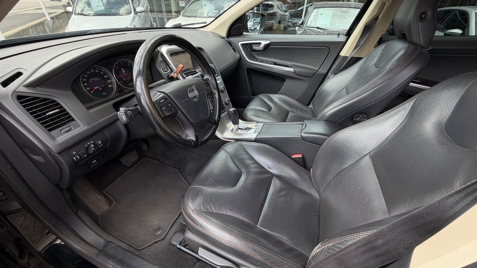 Sort Volvo XC60 fra 2012
