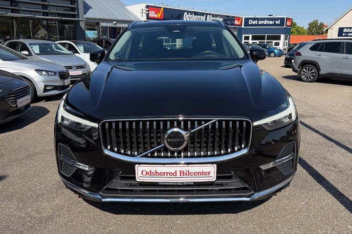 Sort Volvo XC60 fra 2022