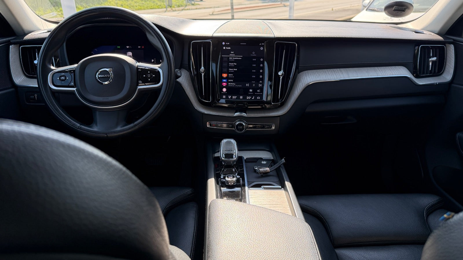 Sort Volvo XC60 fra 2022
