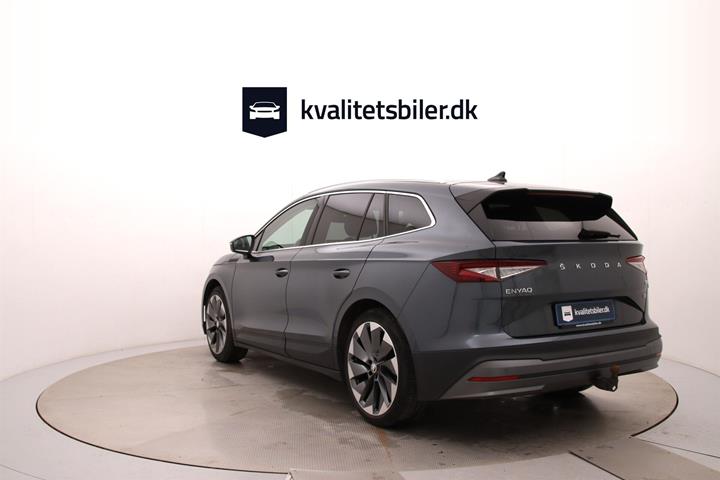 Grå Skoda Enyaq fra 2021