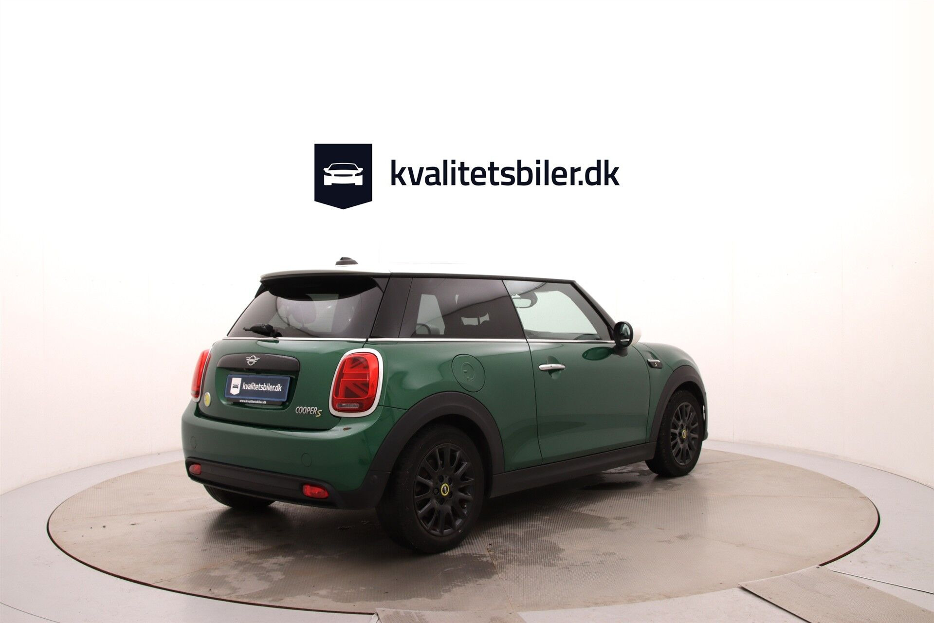 Grøn Mini Cooper fra 2023