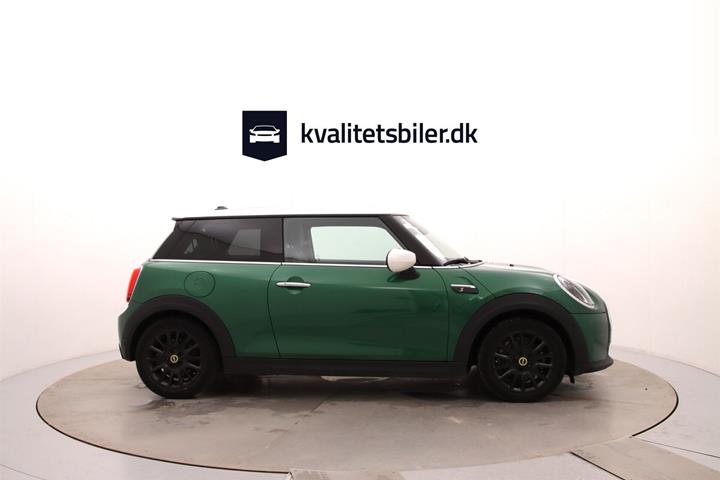 Grøn Mini Cooper fra 2023