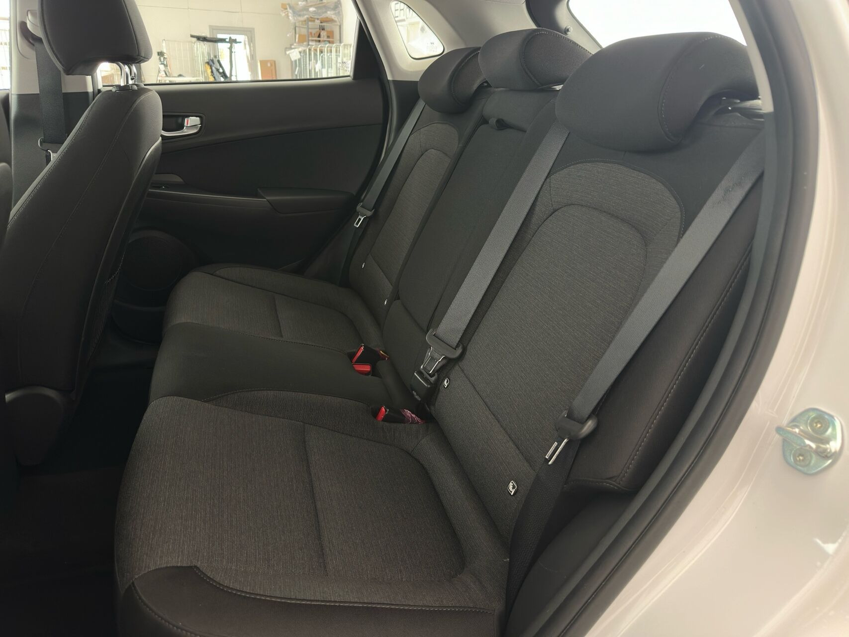 Hvid Hyundai Kona fra 2022