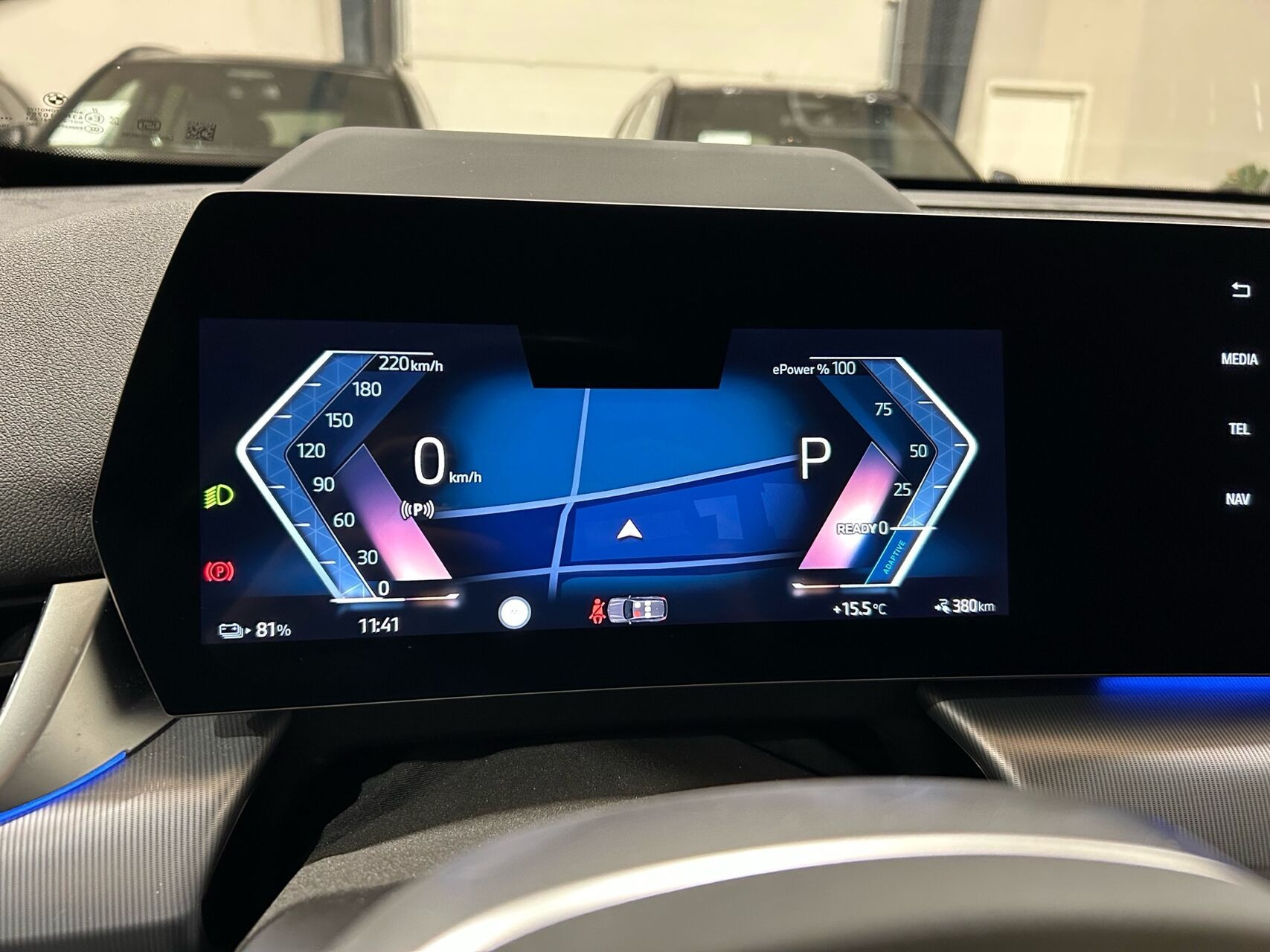Hvid BMW iX1 fra 2024
