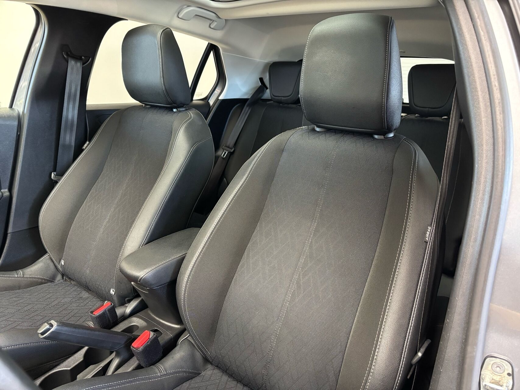 Sølv Opel Corsa fra 2021
