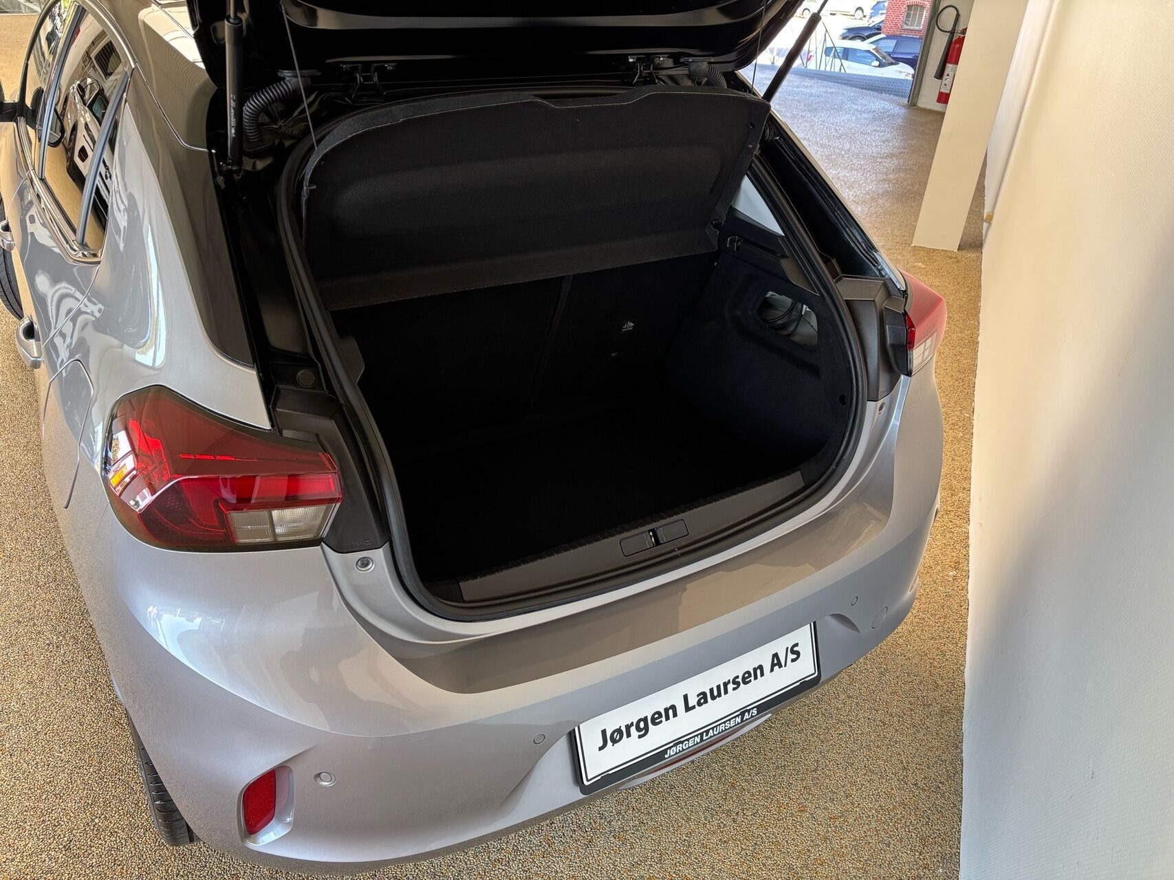 Sølv Opel Corsa fra 2021