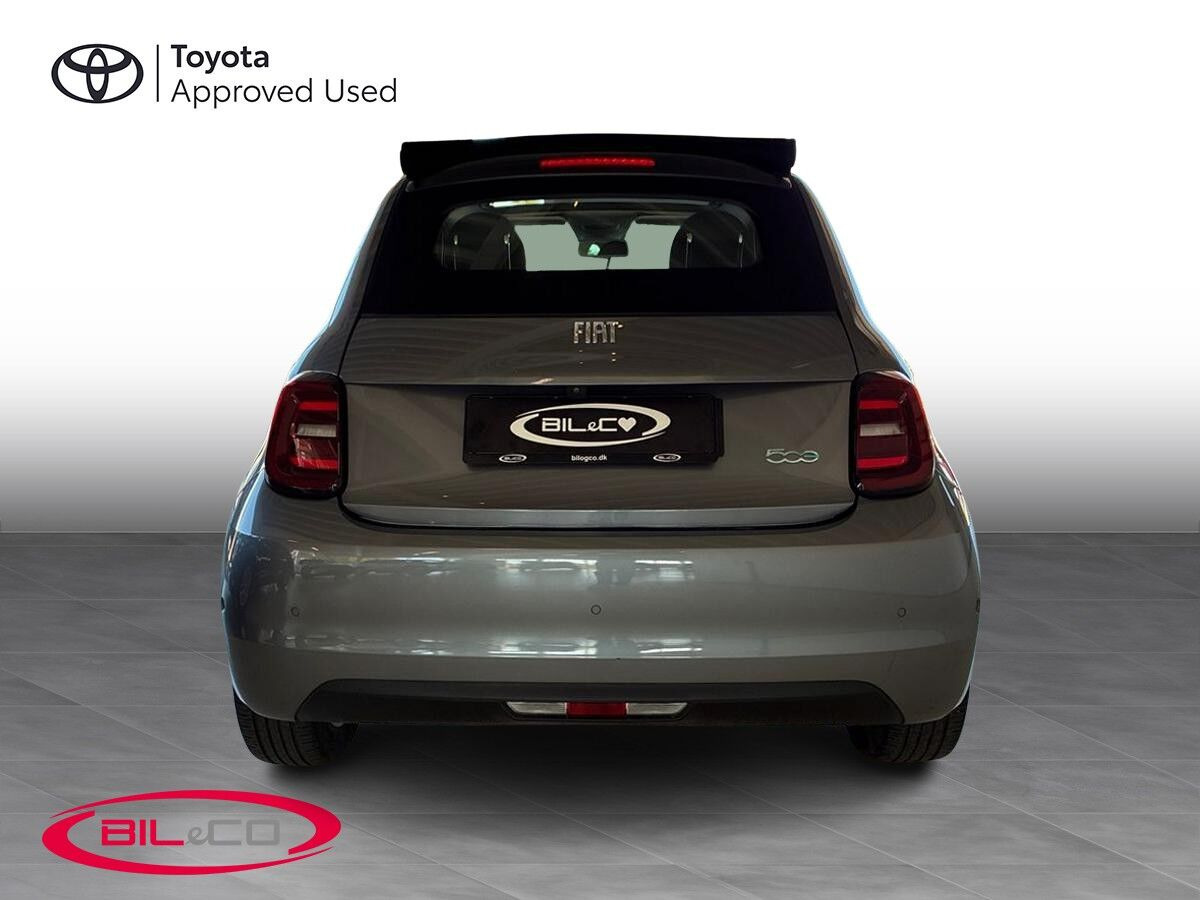 Sort Fiat 500e fra 2023