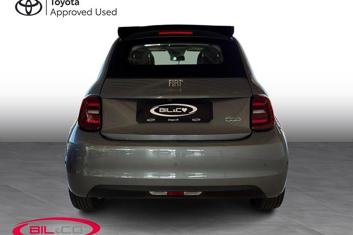 Sort Fiat 500e fra 2023