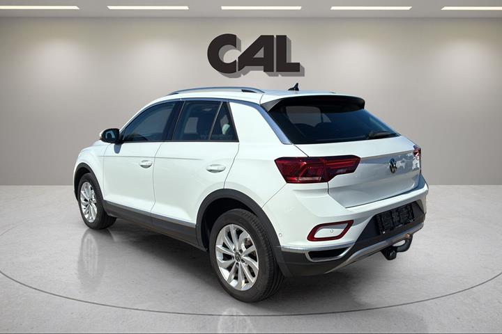 Hvid VW T-Roc fra 2022