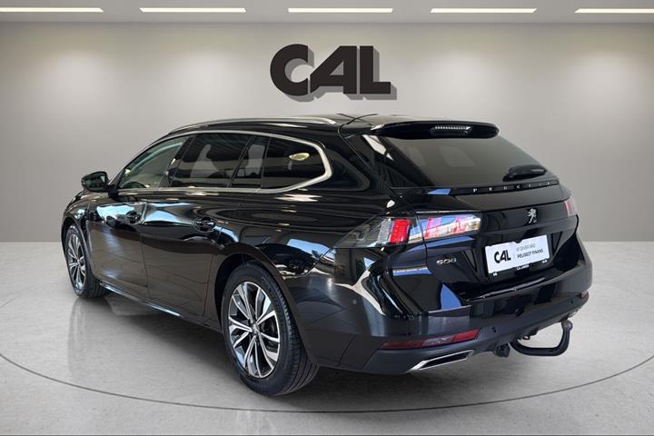 Sort Peugeot 508 fra 2021
