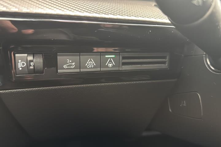 Sort Peugeot 508 fra 2021