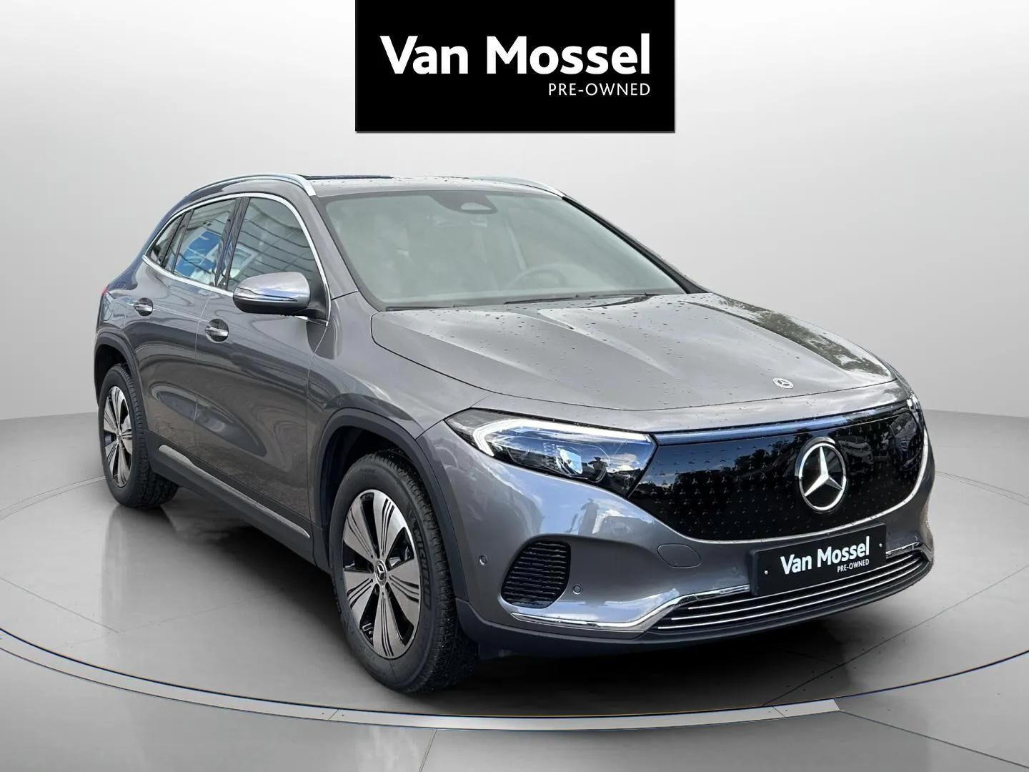 Grå Mercedes EQA 250+ fra 2025