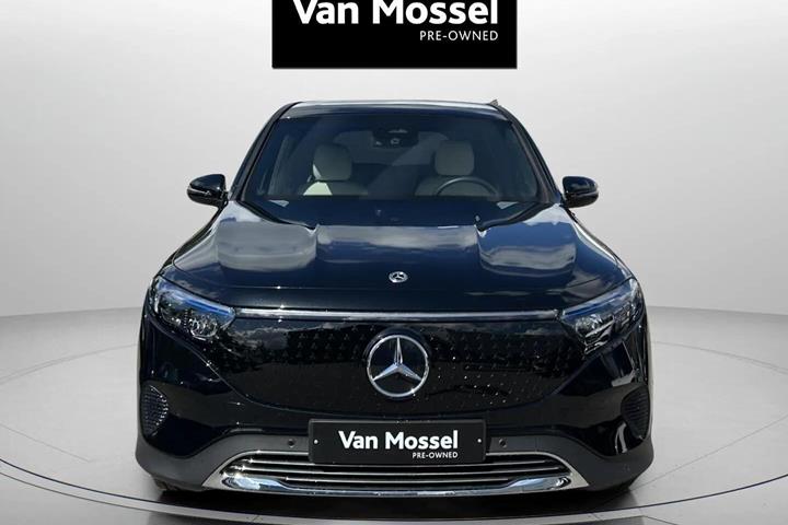 Sort Mercedes EQB 250+ fra 2025