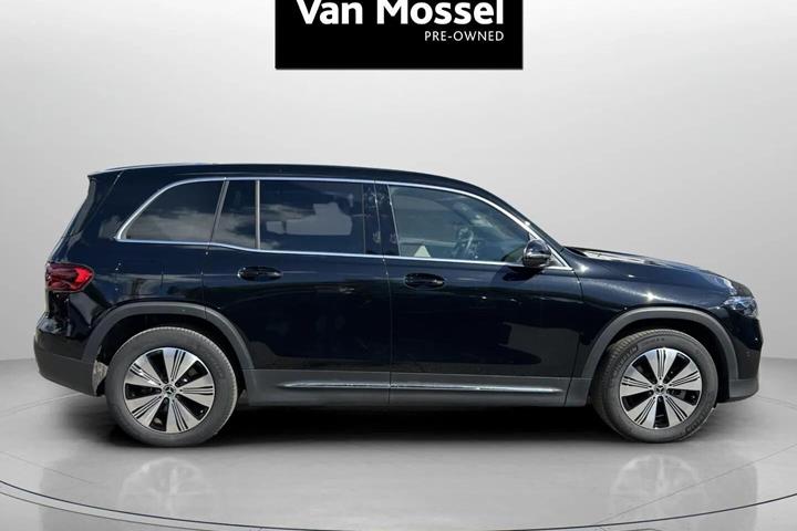 Sort Mercedes EQB 250+ fra 2025