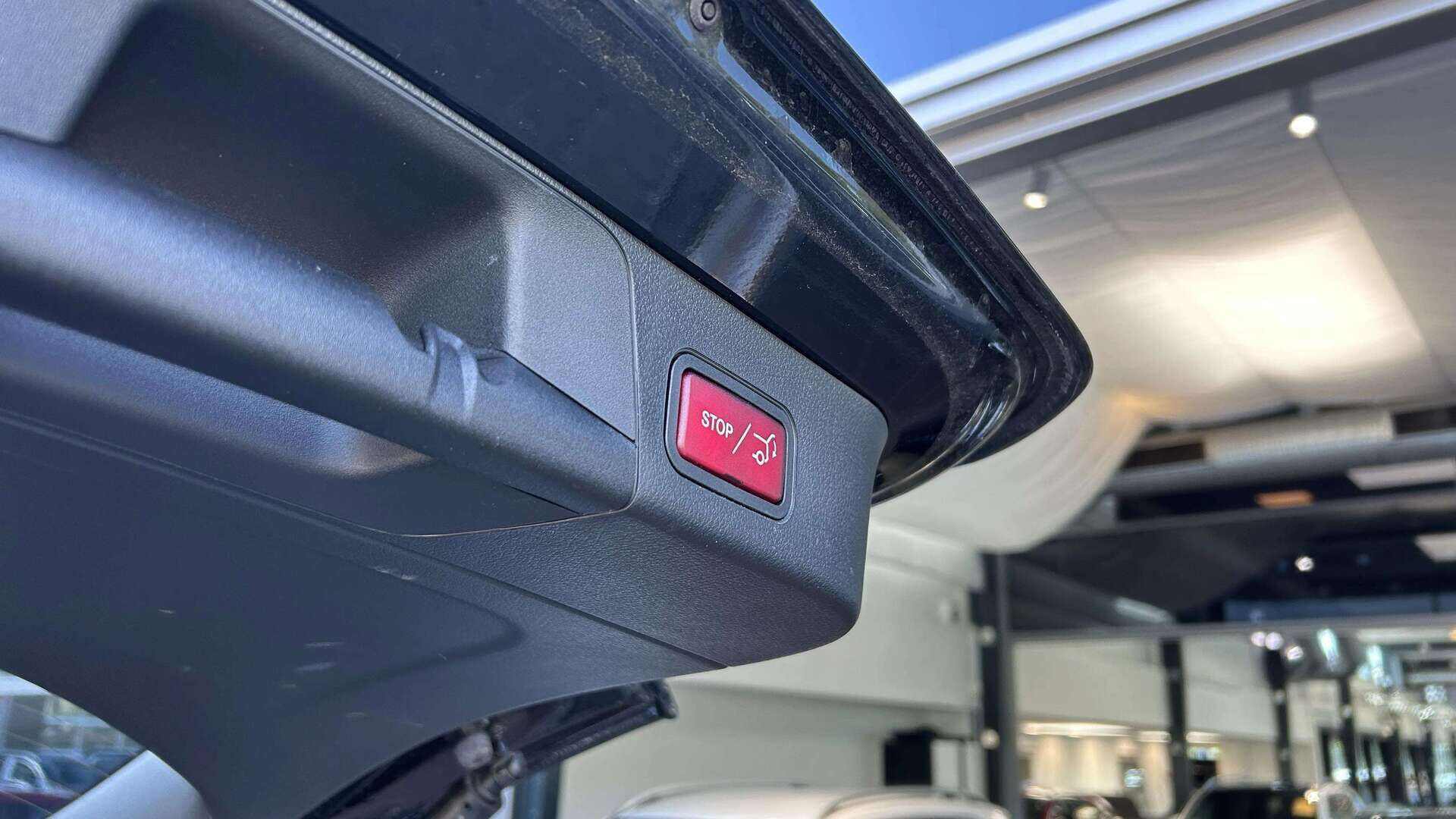Sort Mercedes EQB 250+ fra 2025