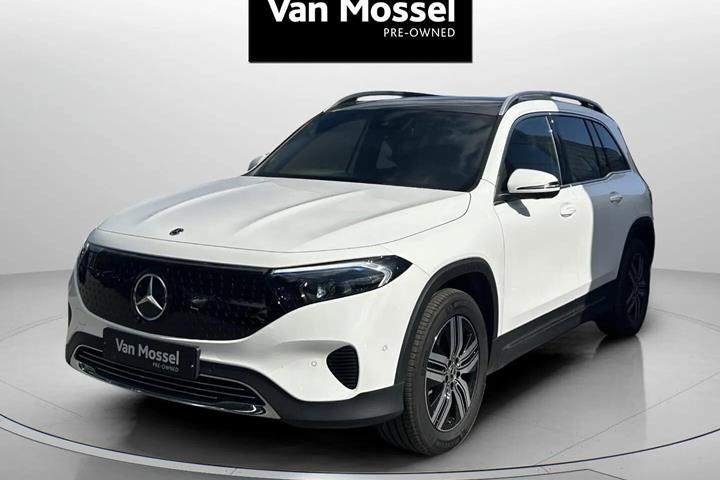 Hvid Mercedes EQB 250+ fra 2025