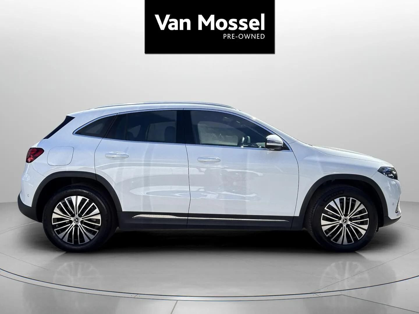 Hvid Mercedes EQA 250+ fra 2025