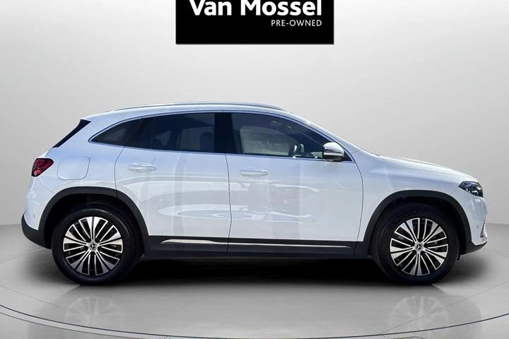 Hvid Mercedes EQA 250+ fra 2025