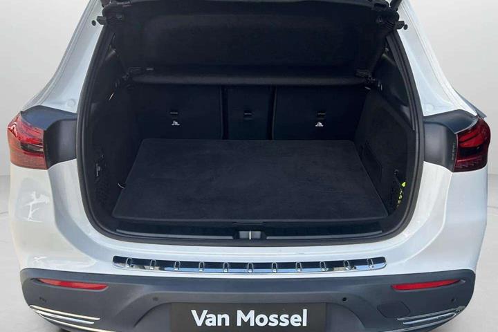 Hvid Mercedes EQA 250+ fra 2025