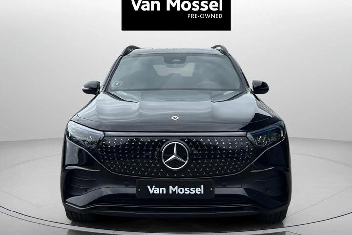 Sort Mercedes EQB 350 fra 2025