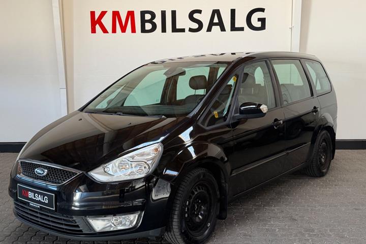 Sort Ford Galaxy fra 2007