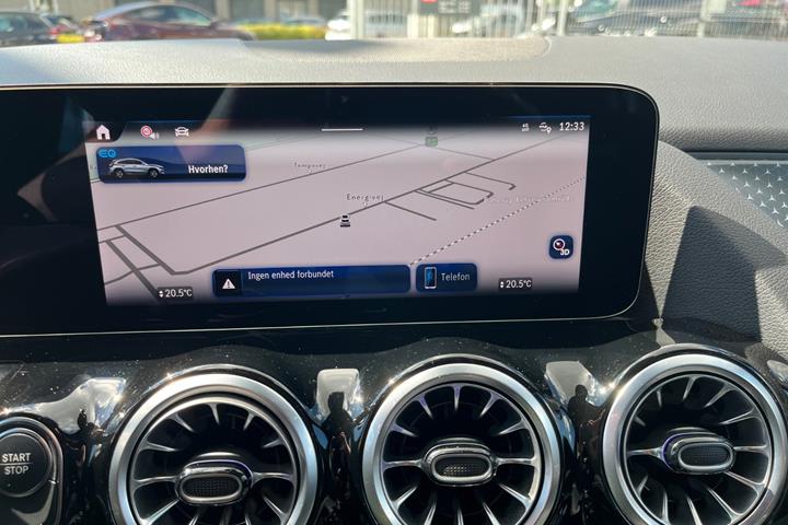 Grå Mercedes EQA250+ fra 2024
