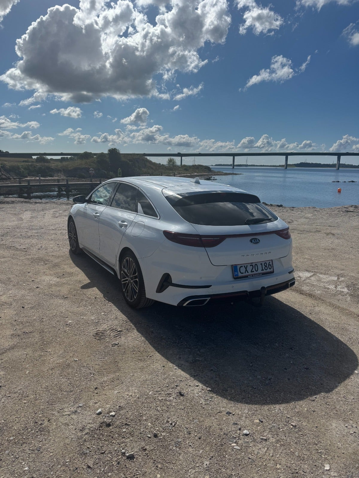 Hvid Kia ProCeed fra 2020
