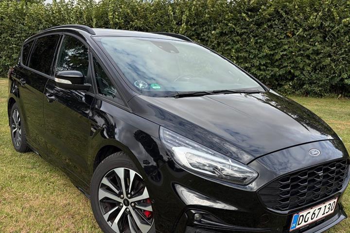 Sort Ford S-MAX fra 2021