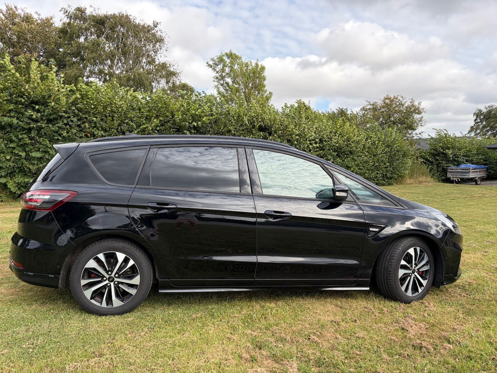Sort Ford S-MAX fra 2021
