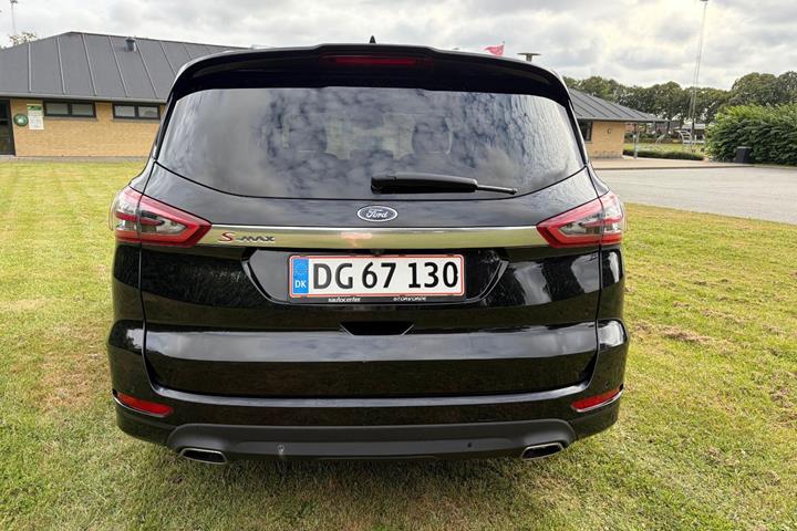 Sort Ford S-MAX fra 2021