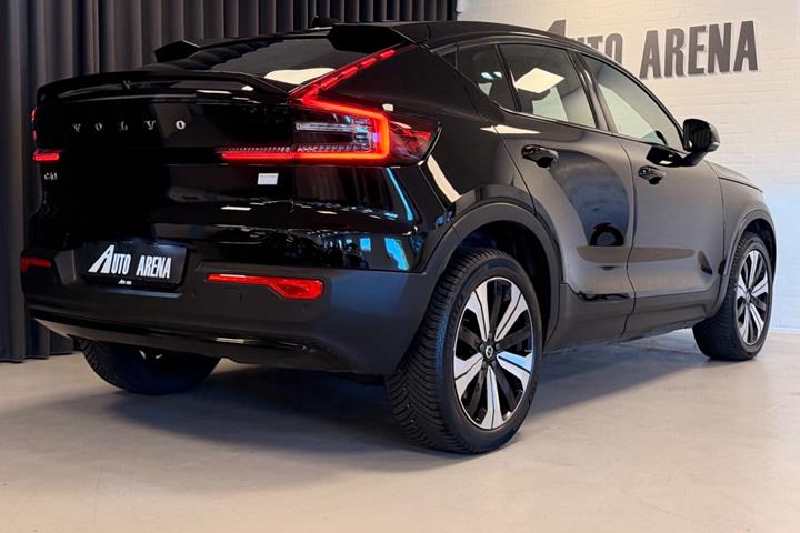 Sort Volvo C40 fra 2023