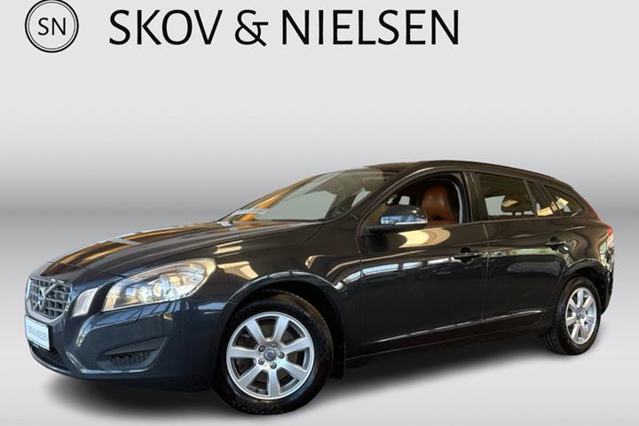 Blå Volvo V60 fra 2011