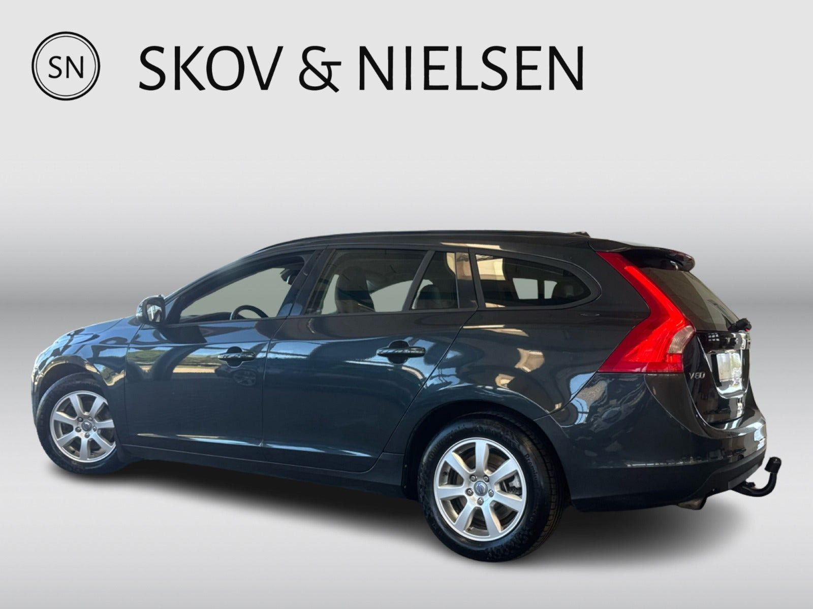 Blå Volvo V60 fra 2011