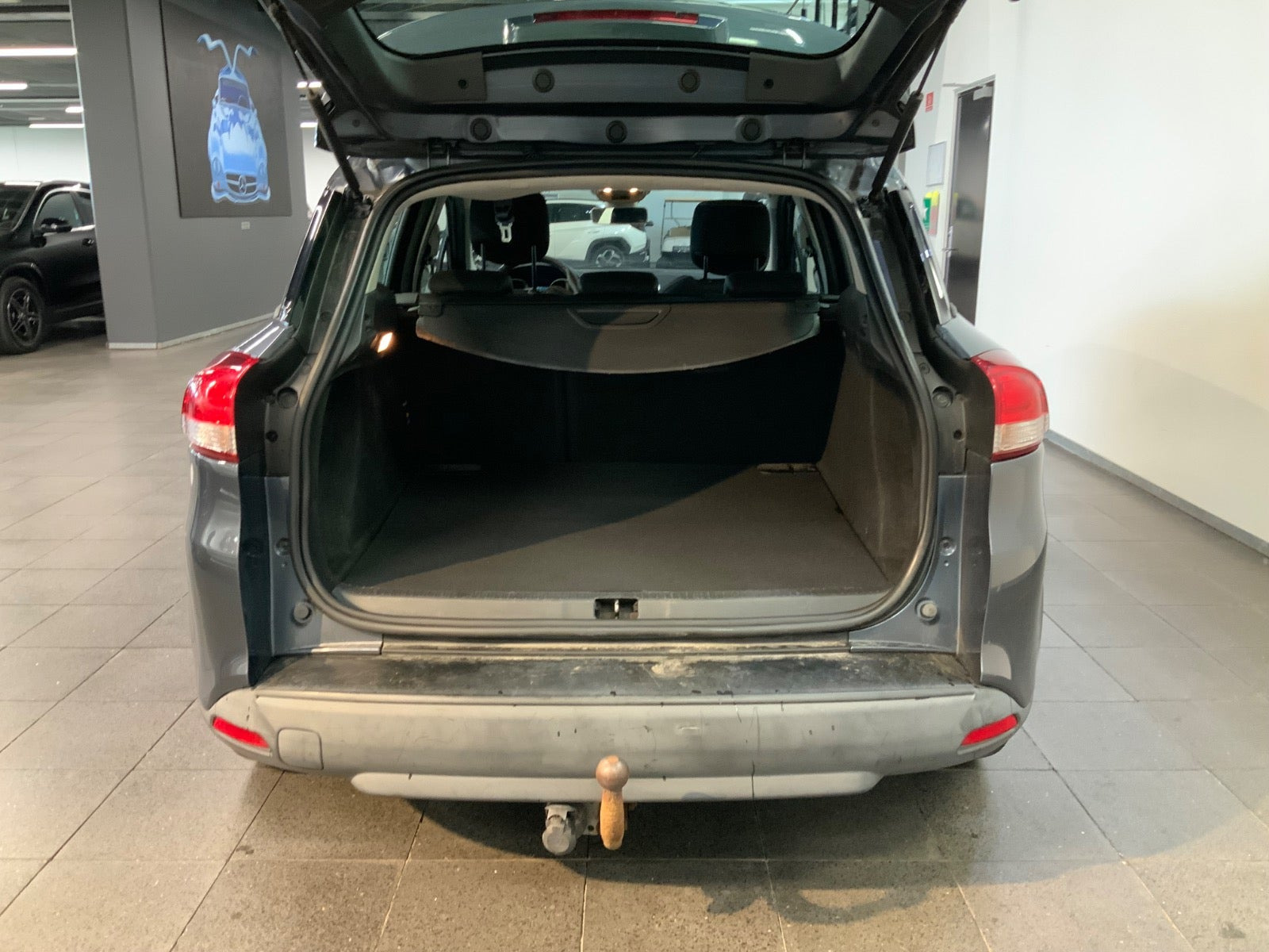 Grå Renault Clio IV fra 2017
