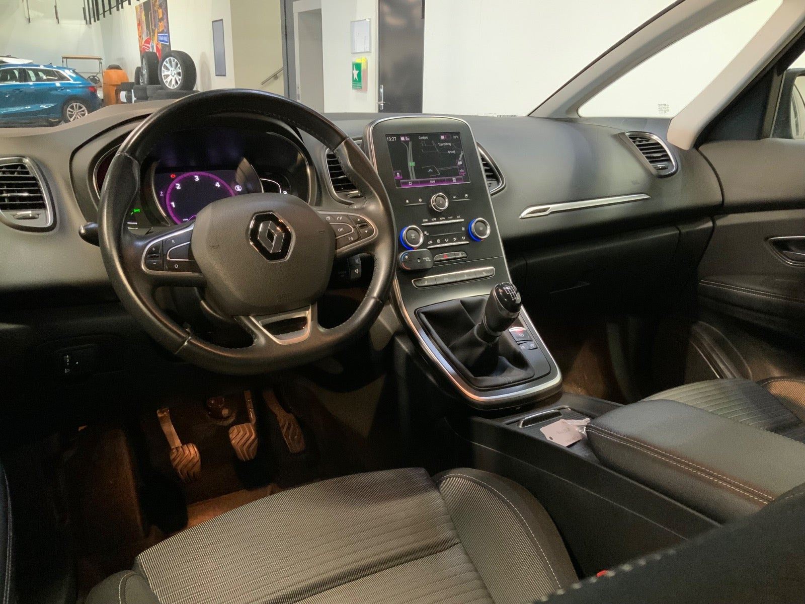 Sort Renault Grand Scenic IV fra 2018