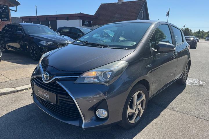 undefined Toyota Yaris fra 2015