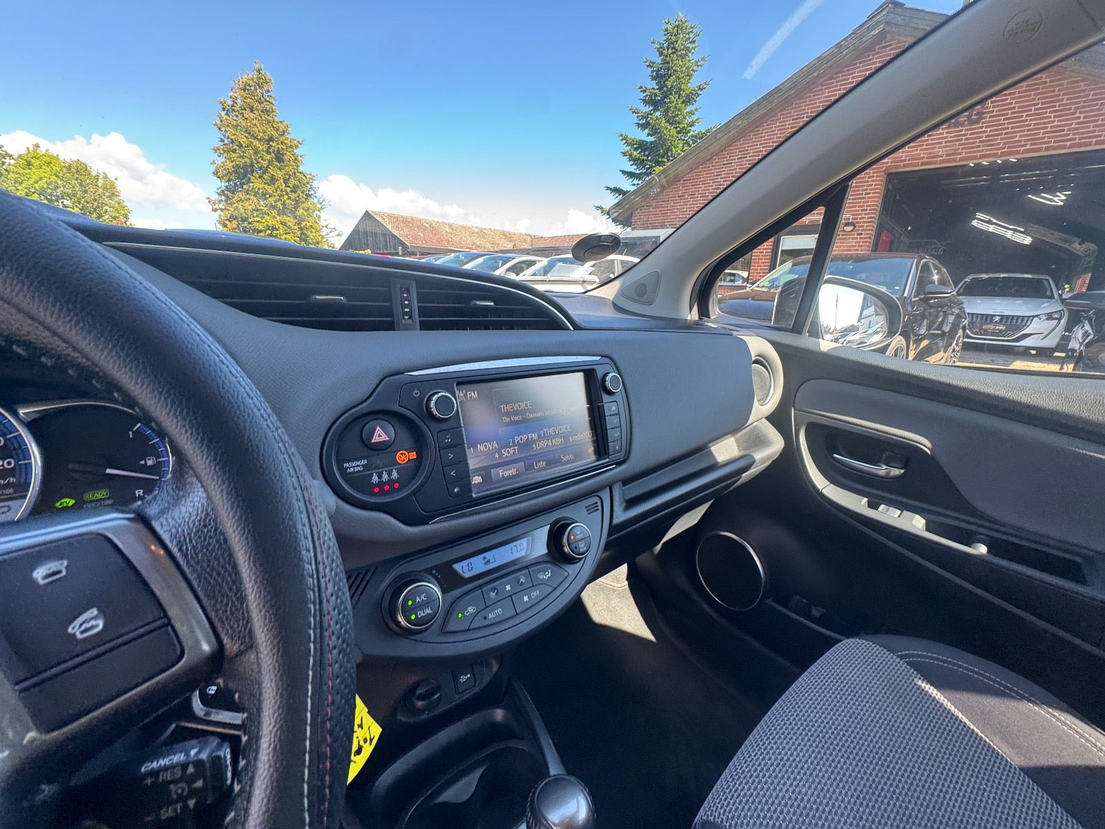 undefined Toyota Yaris fra 2015