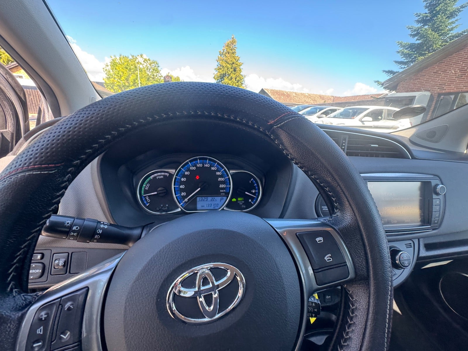 undefined Toyota Yaris fra 2015