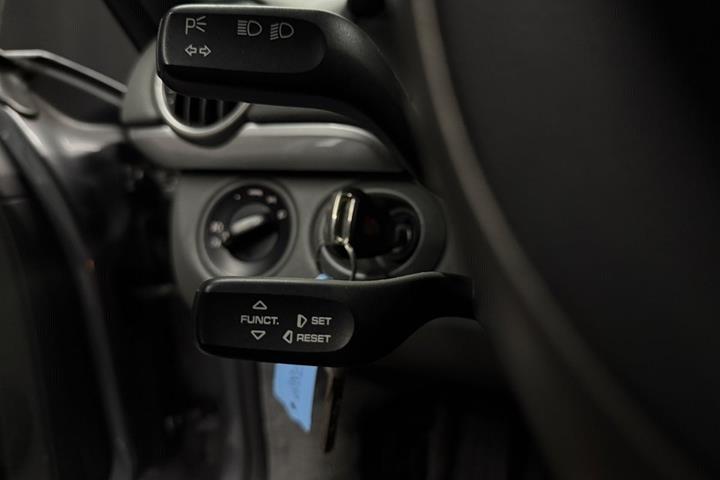 Grå Porsche Cayman S fra 2006