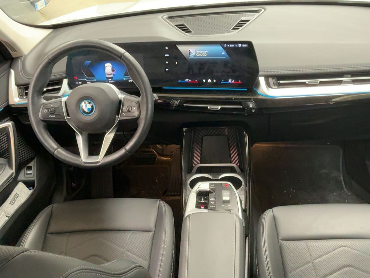 undefined BMW iX1 fra 2025