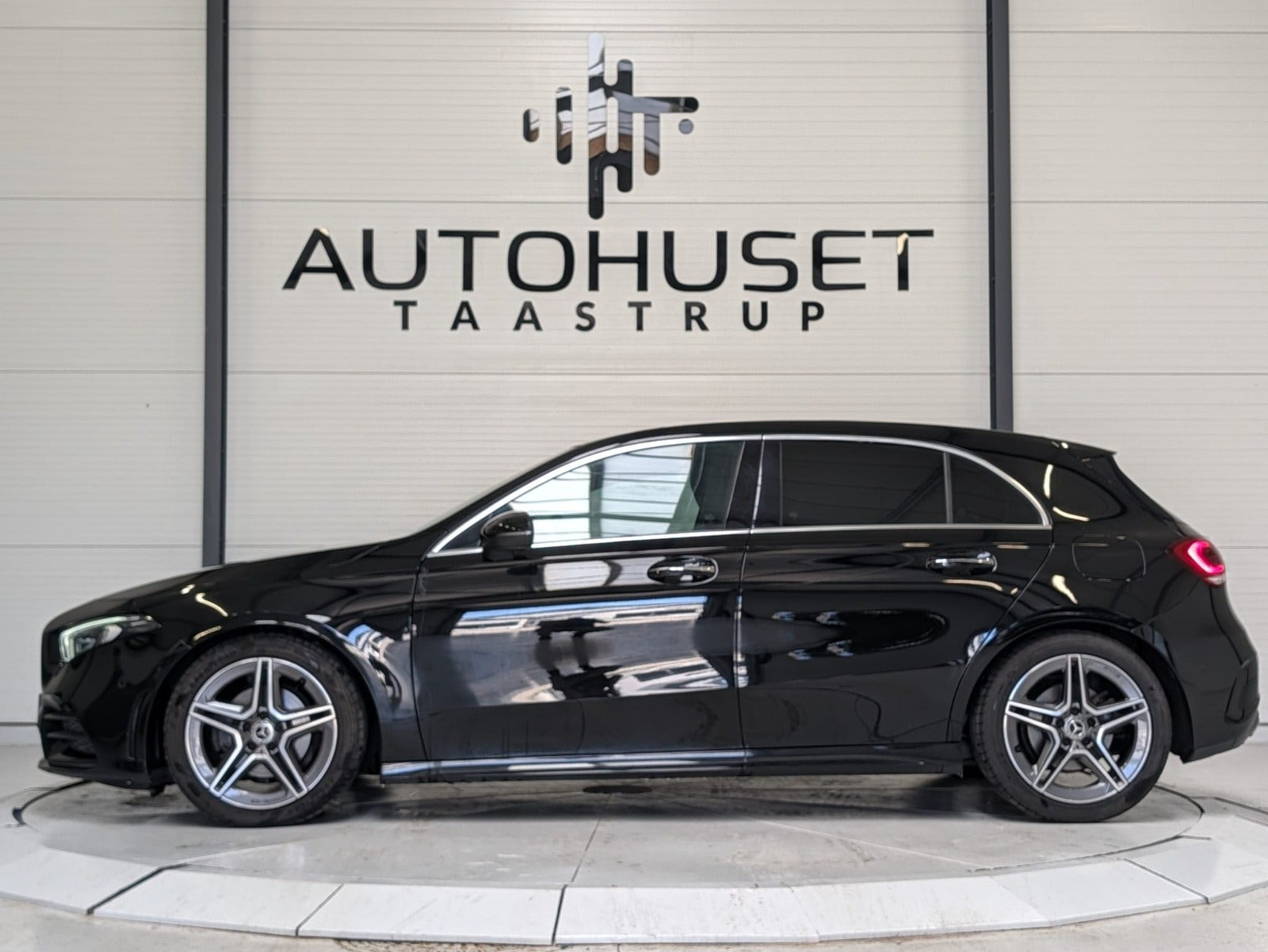 Sort Mercedes A200 fra 2021