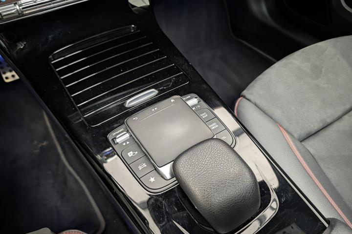 Sort Mercedes A200 fra 2021
