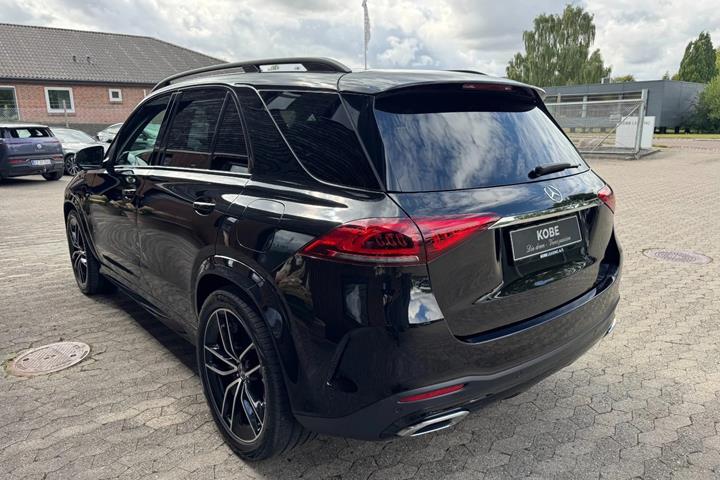 Sort Mercedes GLE350 de fra 2022