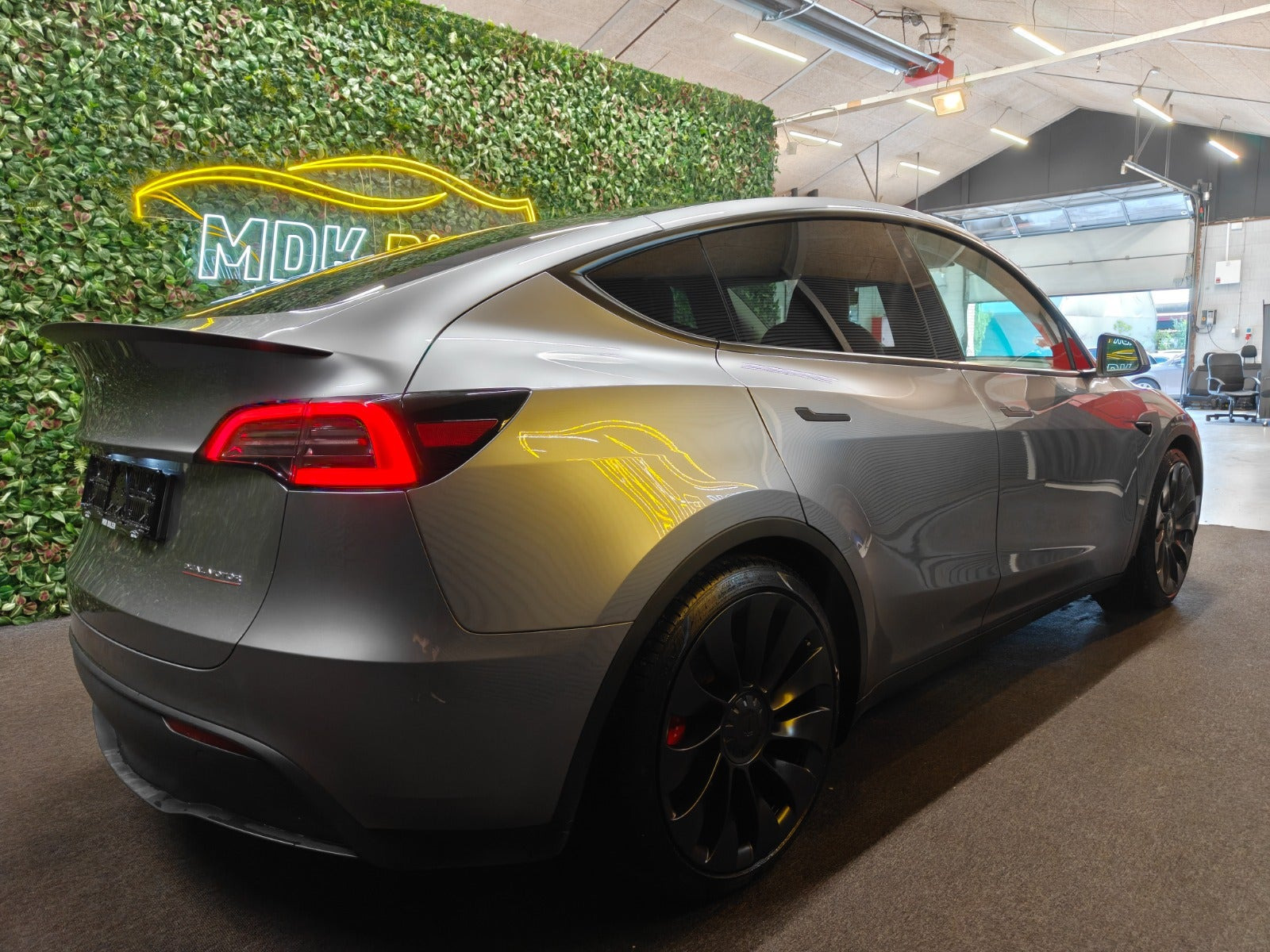 undefined Tesla Model Y fra 2023