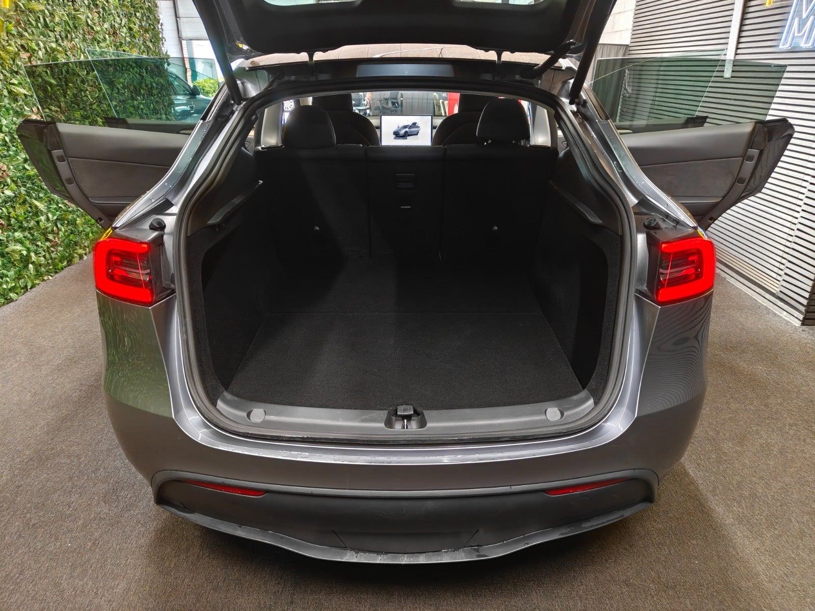 undefined Tesla Model Y fra 2023